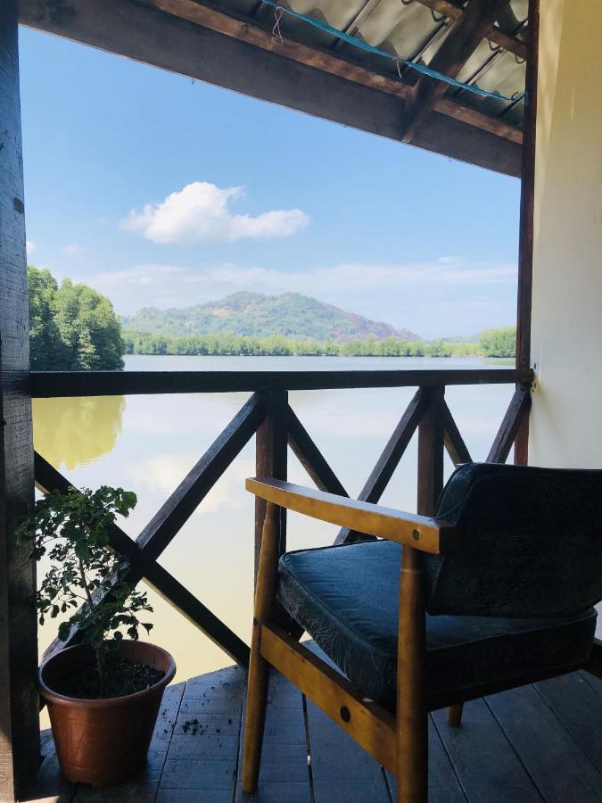 Gayang Friendly Water House Homestay Kota Kinabalu Exterior photo