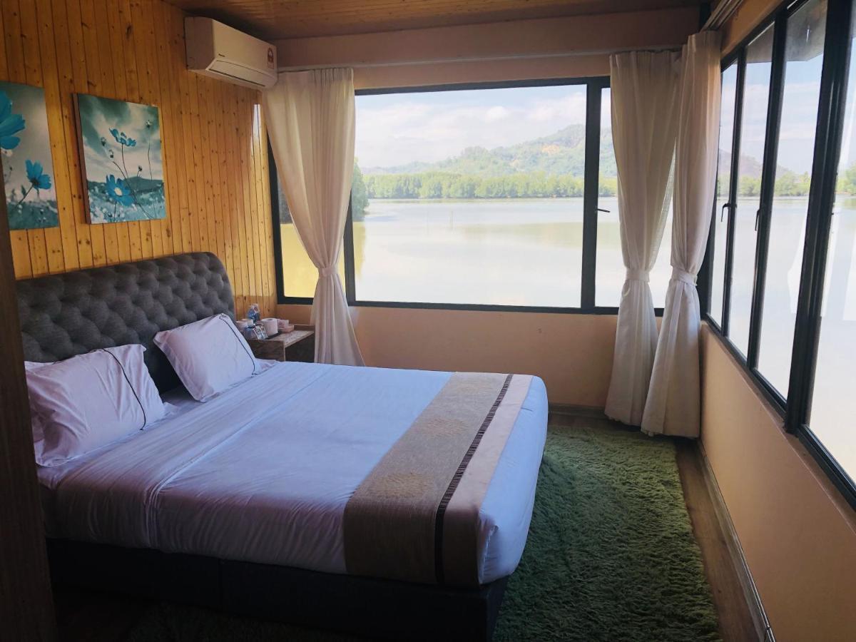 Gayang Friendly Water House Homestay Kota Kinabalu Exterior photo